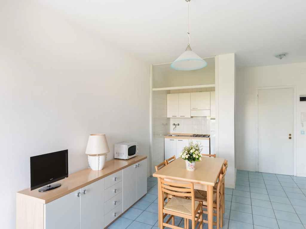 Apartment In Lignano Sabbiadoro 21783 Экстерьер фото